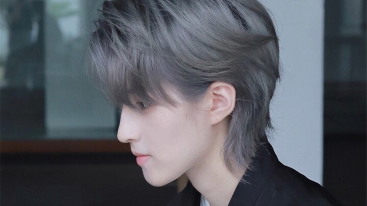 论一个短发女生拥有长发后的反差