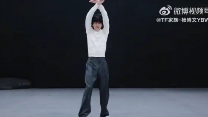 غرفة التدريب الفردي لفتى الورد يانغ بوون: تمارين فردية