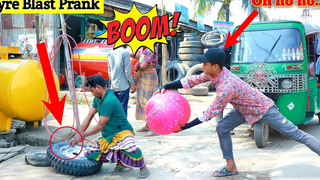 อัพเดท Viral Tyre Blast Prank ในปี 2022 เล่นตลกการเจาะยางด้วยการเล่นตลก Popping Balloon - ComicaL TV