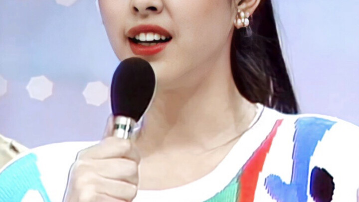 Later, she stopped being a gym student and became a phenomenal idol that was popular in China, Japan