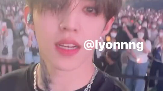 [Choi Seungcheol] OMG！！！！！！！Is it really true that he looks this handsome in the original camera foo