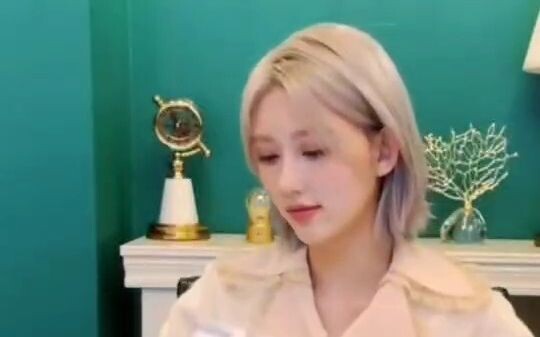 Beberapa bukti bahwa Kakak Qiuqiu adalah robot...