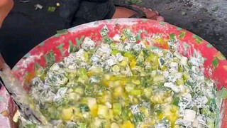 60 kg telur untuk menu nasi telur paling rame diwarung pojok mba yuni Yogyakarta