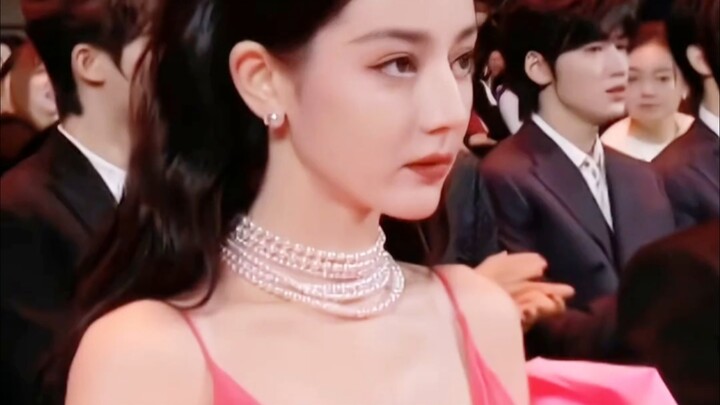 In fact, it’s always Big Eye that needs Dilraba Dilmurat’s popularity, not the other way around… #We