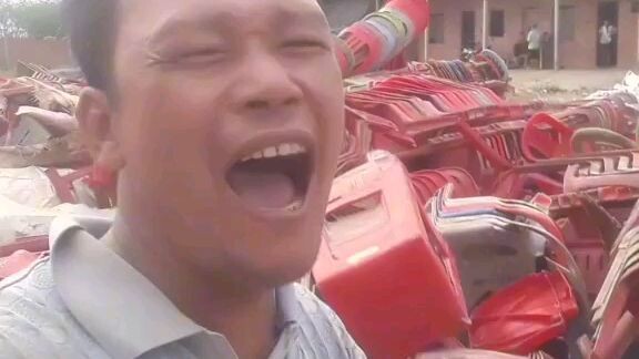 chú cười rồi nhe=)