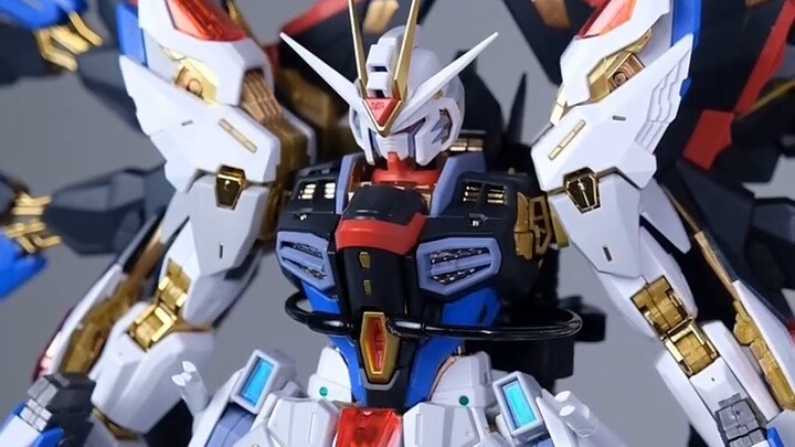 Gunpla edisi kedua yang kamu beli sambil mengutuk di saat yang bersamaan