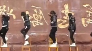 Hơn mười năm trước, vũ đạo nghệ thuật trong khuôn viên trường, chỉ cần bạn không xấu hổ, người khác 