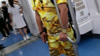 About some shameless people on the Fuzhou subway