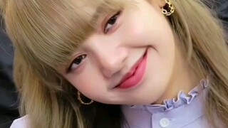 #lisaofblackpink #cuteness😍😍