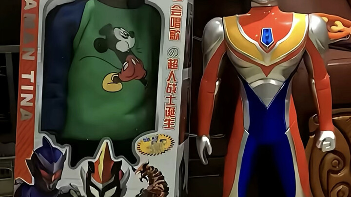 Ruthless critiques of photos in the comments section!