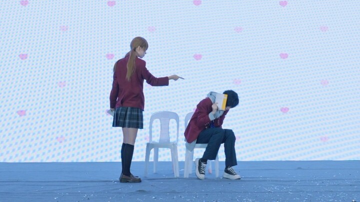 The girl animation from 10 years ago is still so sweet now - What is Love's double dance cover of "M