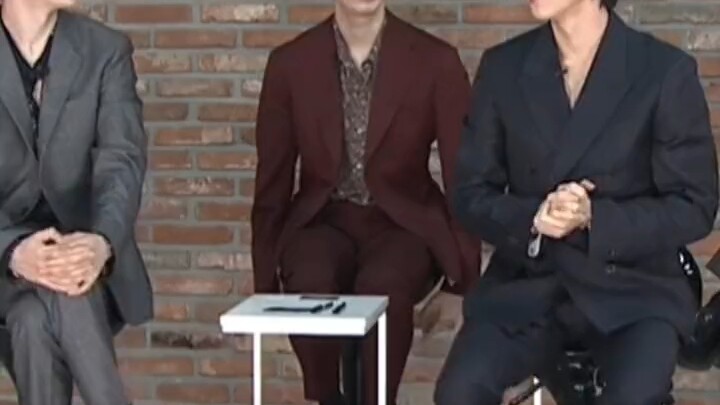 Rốt cuộc thì đến khi nào mình xem mới không cười đây…?