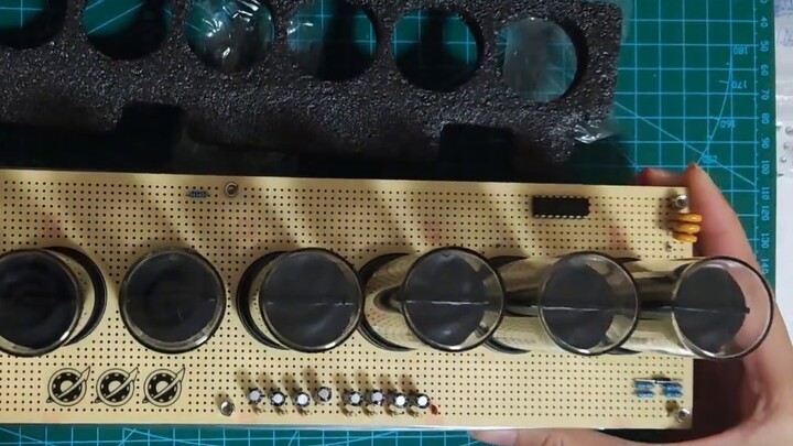 [Steins;Gate] Detektor perubahan garis dunia, membuka kotak!