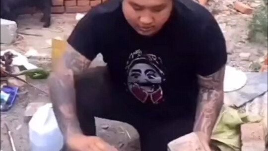 Một ánh nhìn vạn năm