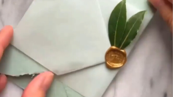 Satisfactory wax seal