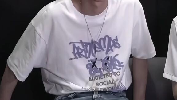 Heeseung is so Handsome and Attractive on white t-shirt🫶😩