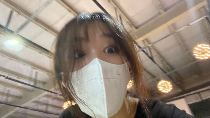 这东西怎么还粘袜子阿