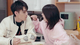 过年大翻车！和男朋友在家亲热，突然被妈妈抓包…