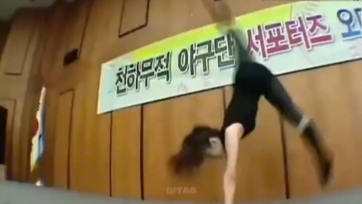 Đoạn video lúc Song Qian phỏng vấn công ty giải trí Hàn Quốc: Thảo nào cô ấy có thể trở thành nữ trư