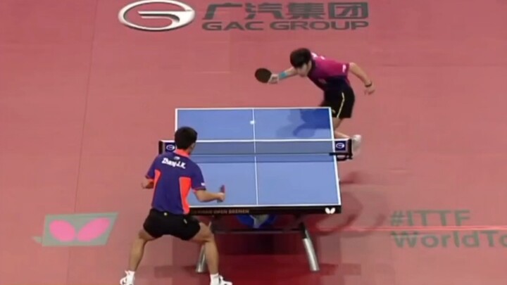 Come and appreciate Zhang Jike’s forehand three-hit technique.