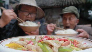 How to Make Stir-Fried Pork Belly With Celtuce