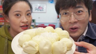 A Northeastern dessert! I thought it was egg, but it exploded...