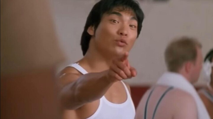 ฉากเด่นในโรงยิมจากภาพยนตร์เรื่อง "ชีวประวัติบรูซ ลี"