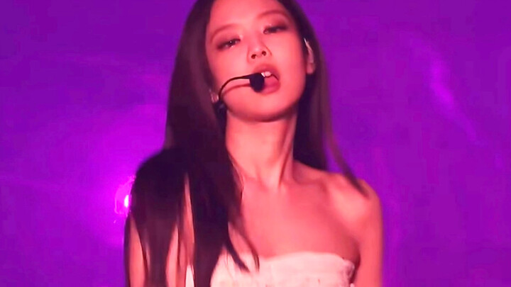 That intro with the fire — Jennie’s vocals are absolutely stunning!!!