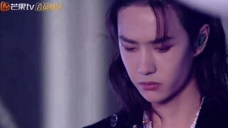 【หวังอี้ป๋อ】คอนเสิร์ตส่งท้ายปี 2020 ฉบับติดตาม หวังอี้ป๋อ "ไร้ความรู้สึก" มาชมเวทีสุดอลังการกันเลย!!