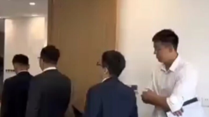 0 nhiều mưu mẹo