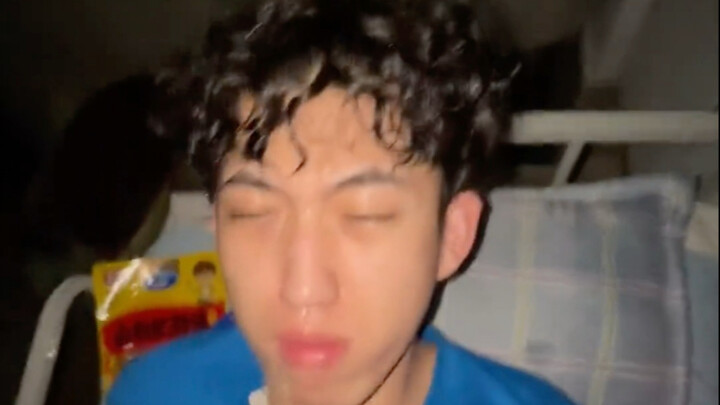 The dorm is so hot that it's cooked my pet chick!