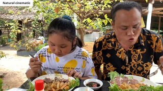 Cha Ơi Lần Đầu Tiên Con Được Ăn Món Này _ 16