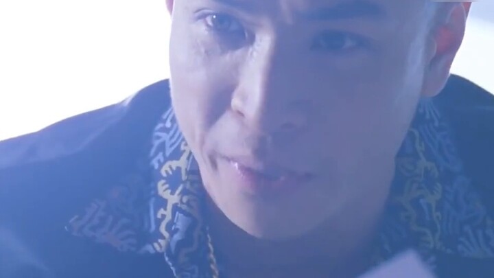 Seribu yuan adalah mimpi, Huang membeli sepuluh di antaranya, tetapi keluarganya hancur.