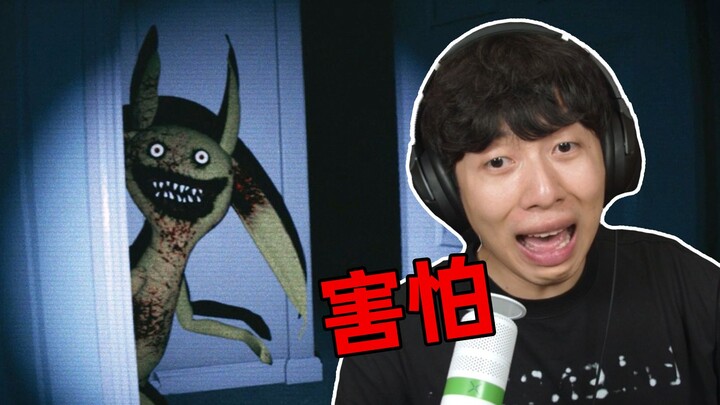 Terjebak di ruang berputar tanpa akhir dengan monster-monster mengerikan! Bisakah aku kabur?
