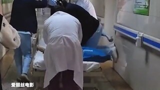 Một cụ ông đã tử vong sau khi ăn phải con ốc sên được gói trong bánh sào. Ba người khác cũng tử vong
