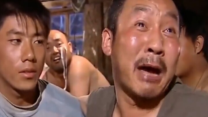 ชีวิตแรงงานอพยพมันเจ็บปวดขนาดนี้แหละ ทำงานเสร็จแล้วได้เงินของตัวเองยังต้องมาคอยเอาใจคนอื่นให้ดูว่าเข