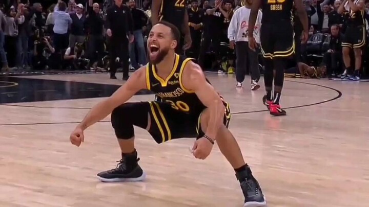 curry is clutch.gsw beat the suns with a clutch 3 by curry