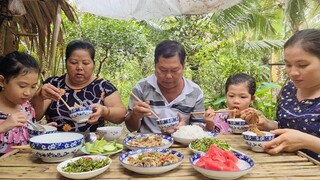 Cá Phi Chưng Tương Bún Tàu Ăn Kèm Rau Ngổ Vườn Bóp Gỏi| TKQ & Family T702