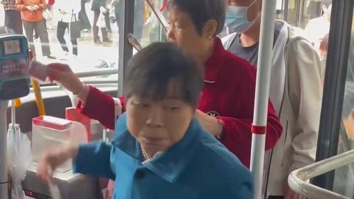 Lúc này lại khỏe như trâu