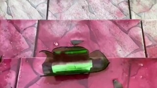 楼梯滚瓶子大赛