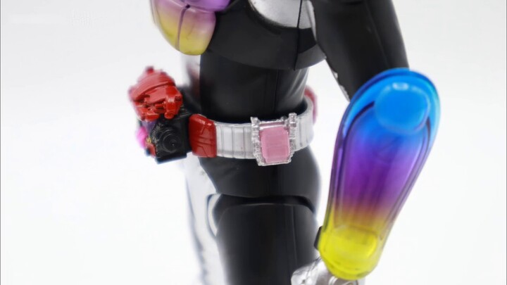 Three "cloths" in the same frame? SHF Kamen Rider Gabu simple unboxing