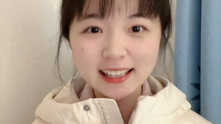 My girlfriend's New Year's greeting video, take it and use it, no thanks