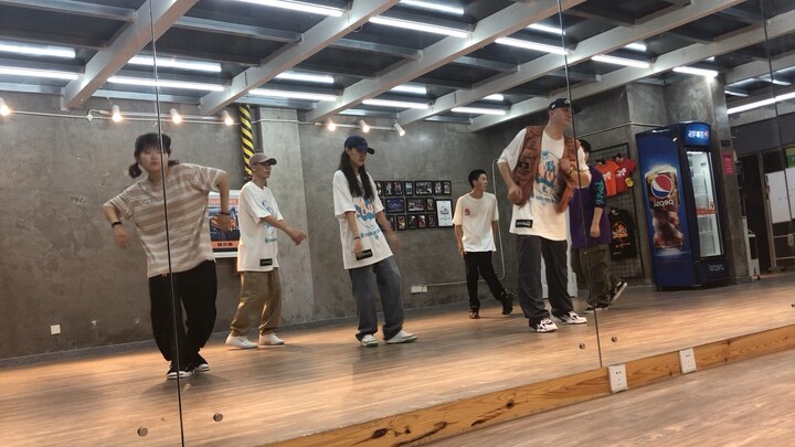 一学就会一会就帅的超基础黑怕UP主灵魂出演，尬不死你你就得三连