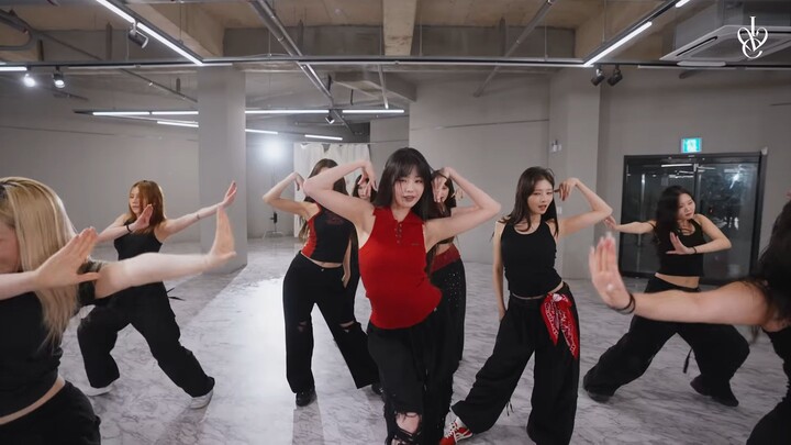 【تشانغ يوانينغ】 استوديو التدريب على رقصة «XOXZ» — يوانينغ في قمة التركيز | 250901