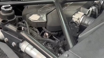 แมว: ร้อนจนแทบขาดใจ #แมวเข้าไปในเครื่องยนต์ของตัวใหญ่