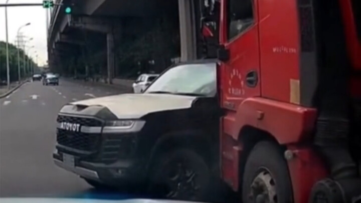 เข้าไปใกล้อีกนิดนึง