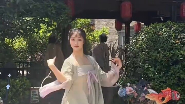 Tôi đã trở lại, mọi người ơi~ Đừng bỏ lỡ Lạc Dương vào tháng 4 nhé