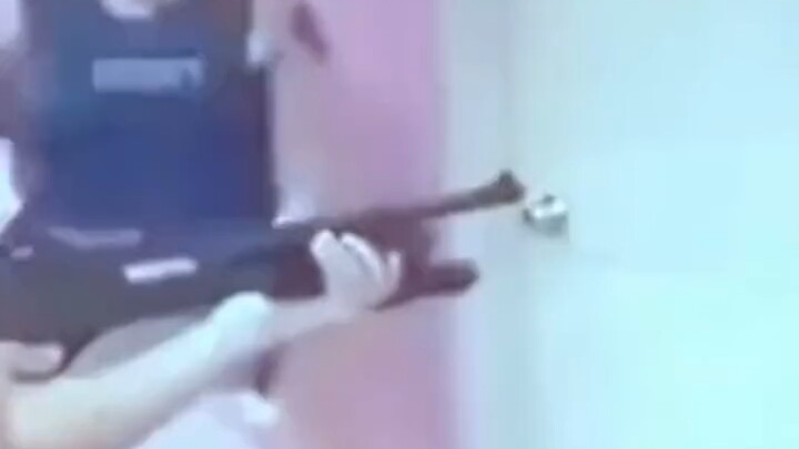 这是什么操作？