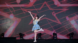 I'm so sorry for being this cute~ Jiang Qiqi