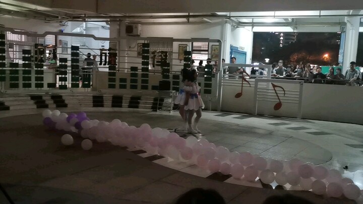 การรับสมาชิกใหม่ของสมาคมนิโกะชมรมอนิเมะ "Tiny Stars" โรงเรียนมัธยมศึกษาที่ 6 เมืองเซี่ยเหมิน